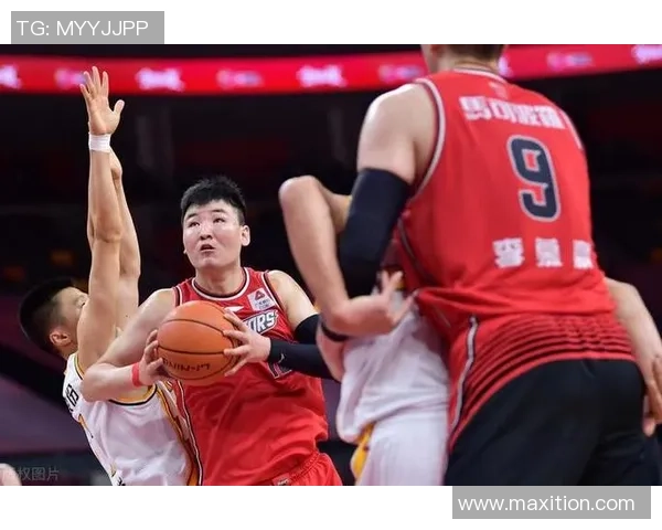 广州篮球队与深圳篮球队赛后复盘分析及比赛经验总结