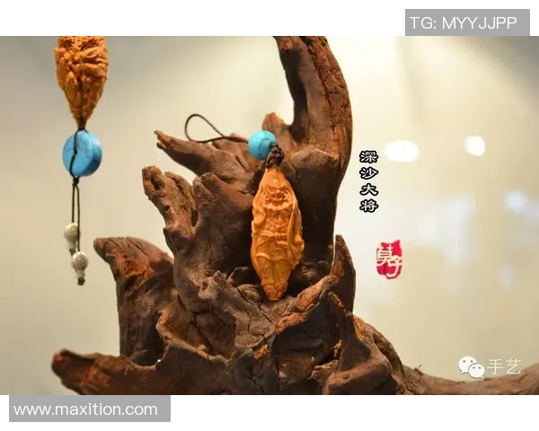 足球明星橄榄核雕艺术的魅力与传承探索之旅 足球明星橄榄核雕艺术的魅力与传承探索之旅